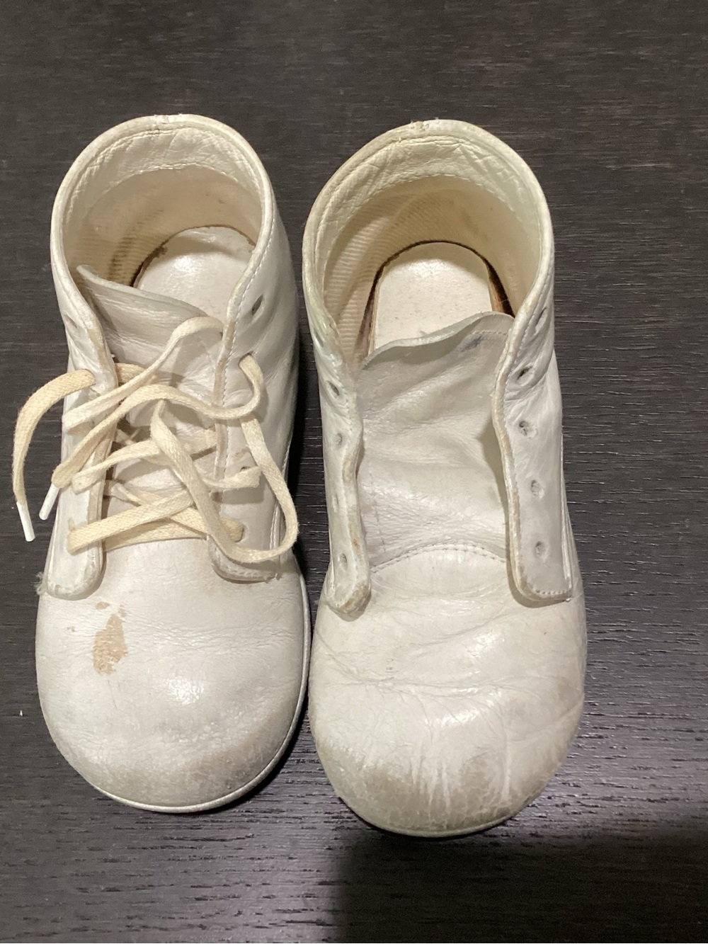 Vtg. Mid-century “Protectiv Walk” baby shoe, white leather these shoes were